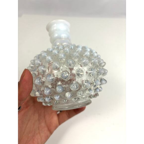 Vintage 1920s Fenton Hobnail Opalescent Glass Bud Vase – Collectible - Picture 7 of 16